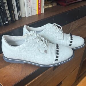 G/FORE Women's Stud Cap Toe Gallivanter spikeless golf shoes US 7.5